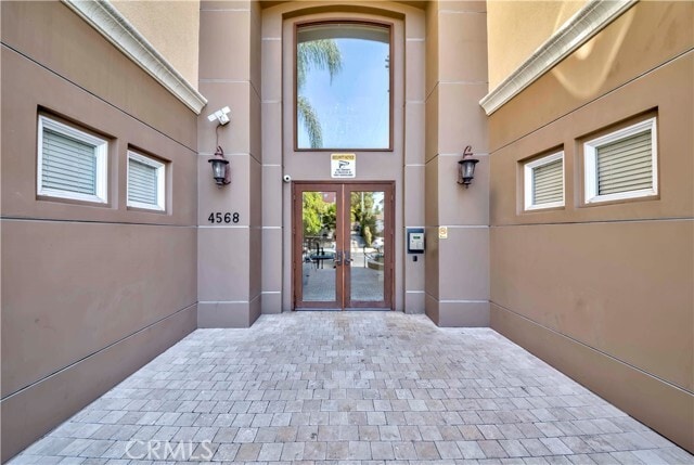 Photo - 4568 1st St Unidad 203