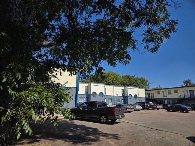 Photo - Broadway Apartments