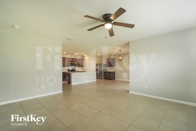 Photo - 411 SE 24th St