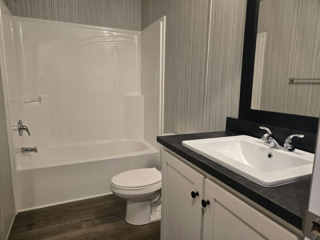 Photo - 43 115th Ln NE House