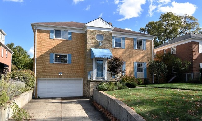 Photo - 2027 Riverside Dr