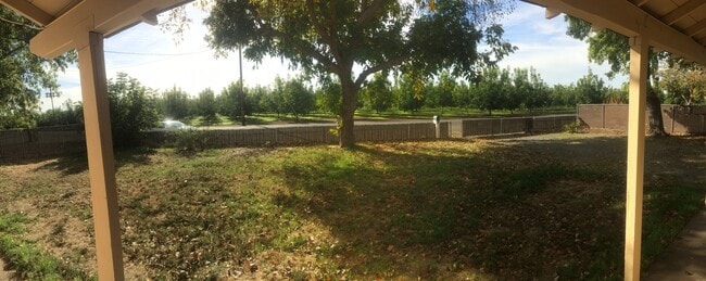 Photo - Cute 2 Bedroom, 1 Bathroom Home in the orchards!