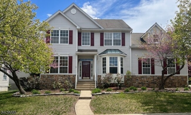 Building Photo - 230 Winding Hill Dr