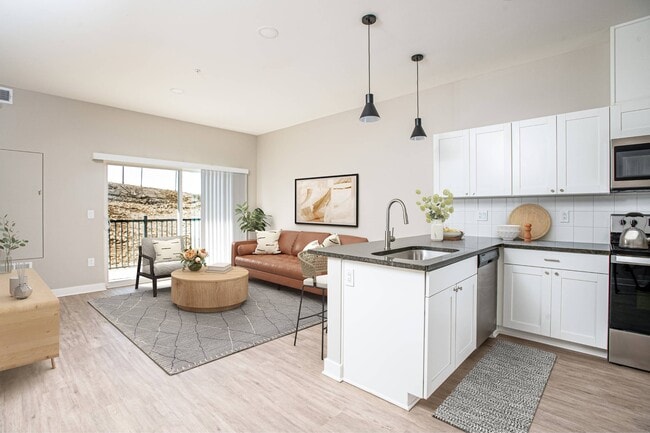 Building Photo - Felson Rental