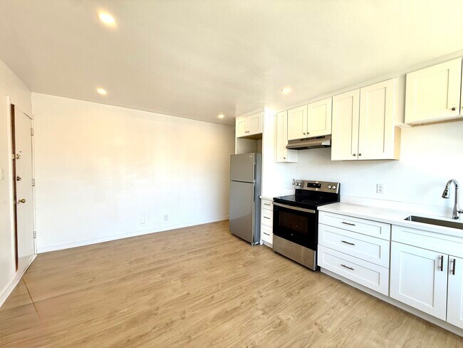 Photo - 169 Park Row S Unit 8