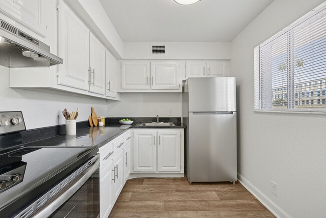 Photo - Costa Del Lago