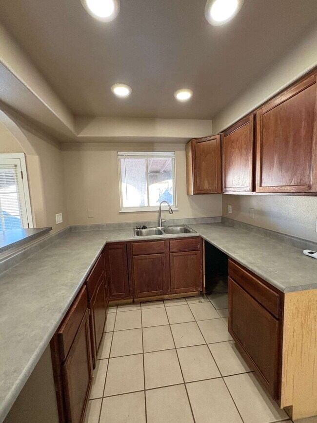 Photo - 3 bedroom - Allison