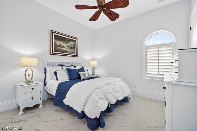 Photo - 403 Seabee Ave
