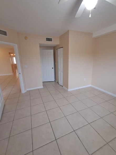 Photo - 1157 Golden Lakes Blvd Unit 614