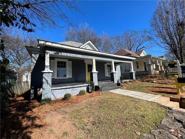 Photo - 455 Lynch Ave NW