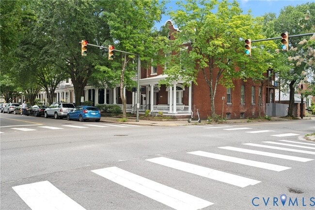 Photo - 1527 Grove Ave Unidad 2