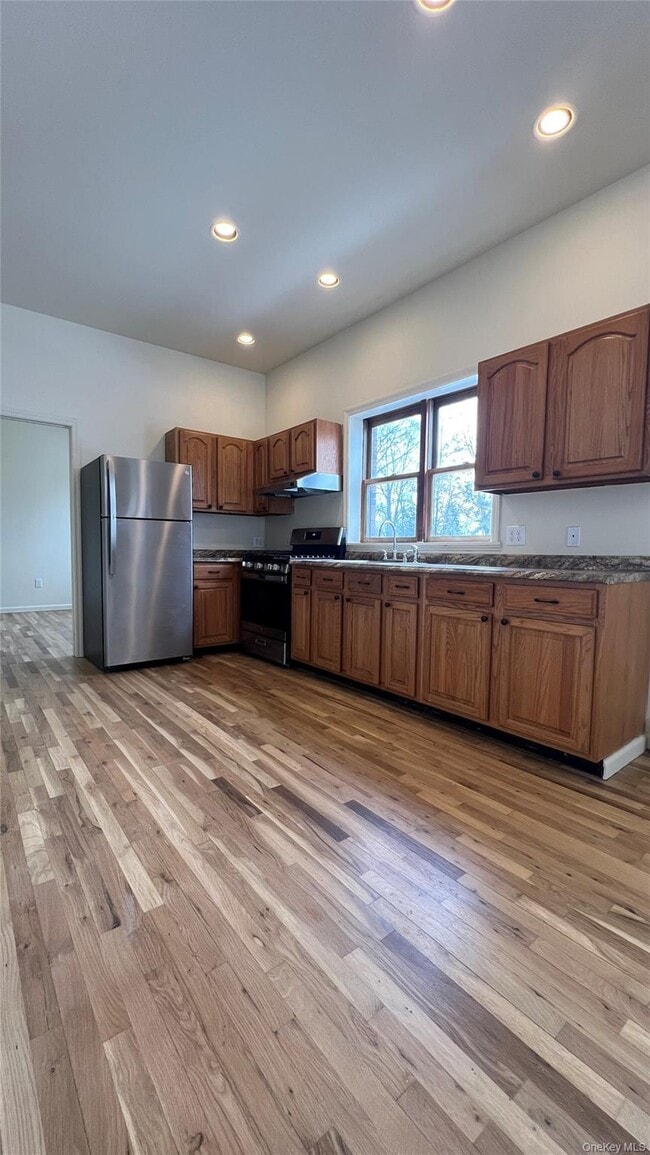 Photo - 74 North St Unit 1