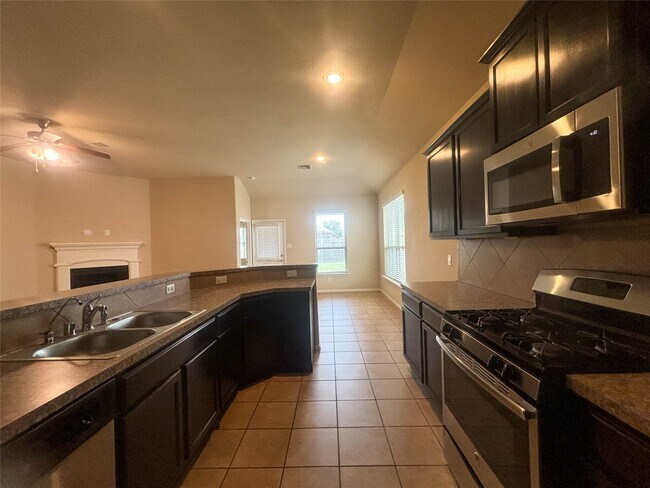 3407 Daniel Falls Ln