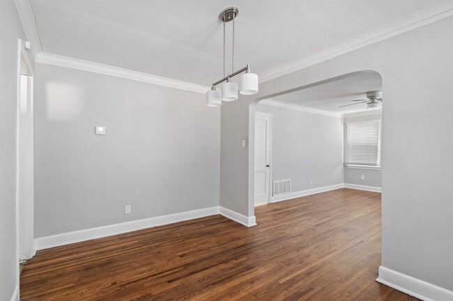 Photo - 3753 Friar Tuck Rd