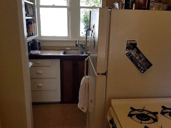 Photo - 1743 Delaware St Unit #B