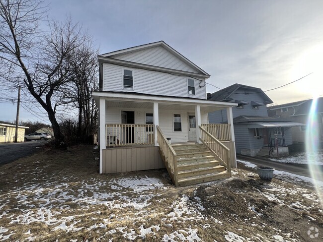 Building Photo - NEWLY RENOVATED APARTMENT HOMES Moosic, PA