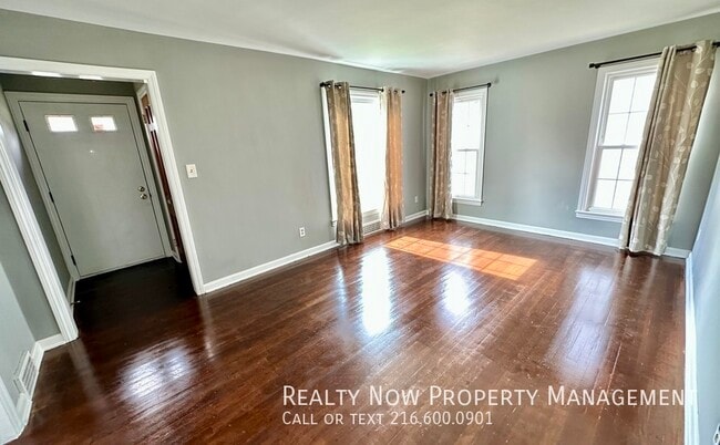 Photo - 1247 Argonne Rd