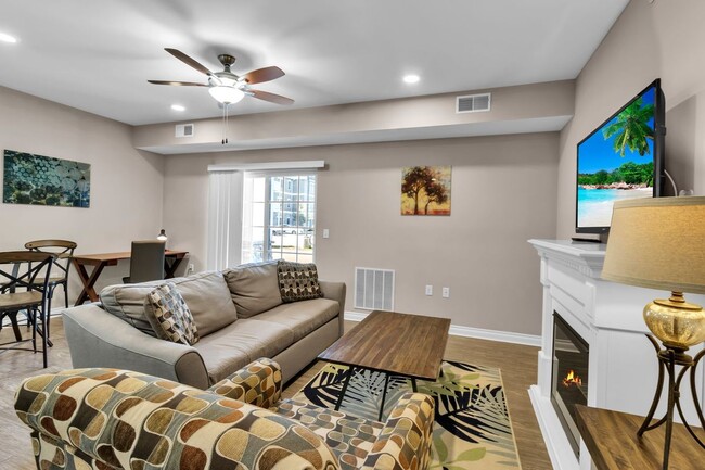 Photo - 2493 Sweet Home Rd Unidad 111