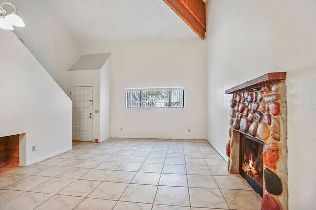 Photo - Townhouse- 2 Bdrm/ 1.5 Bath