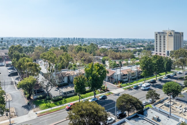 Building Photo - Stone Creek Apartments