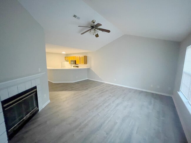 Photo - 1312 Valley Creek Ln