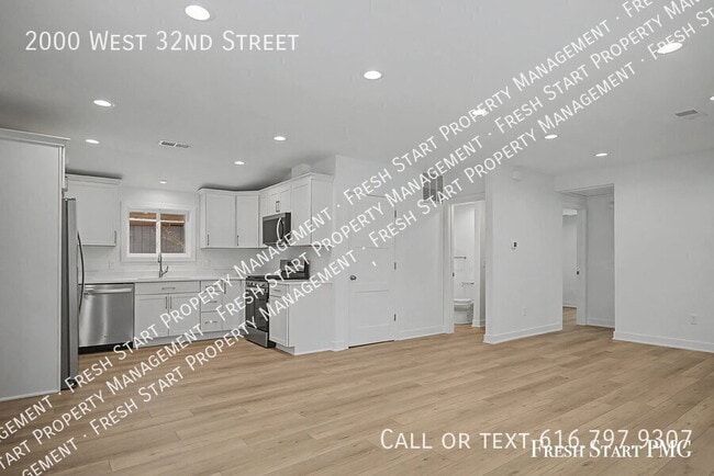 Photo - 2000 32nd St