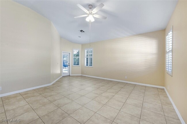 Photo - 366 Burnt Pine Dr