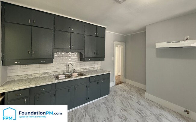 Photo - 1531 Netherwood Ave