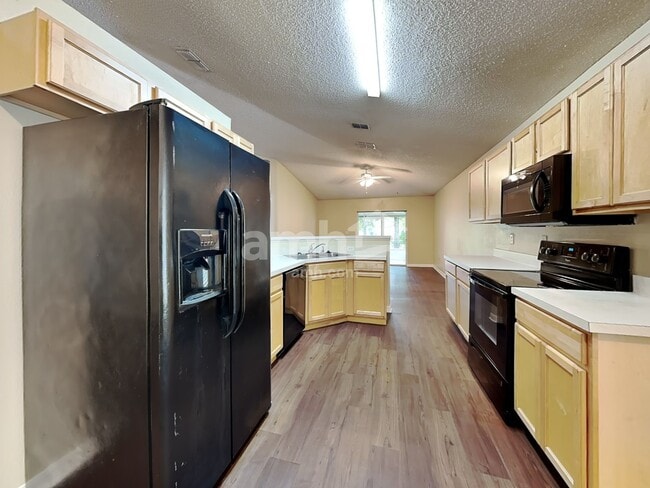Photo - 7187 Rutland Ct