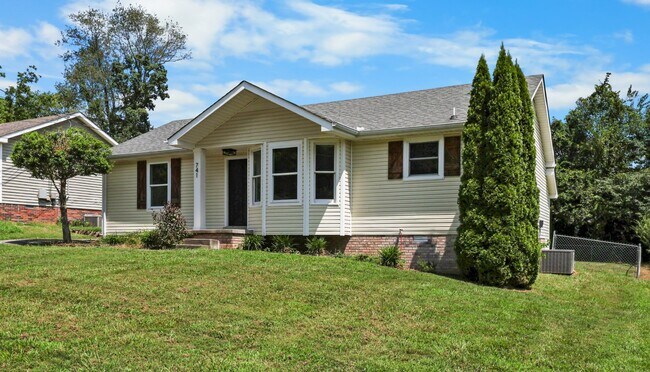 Photo - 741 Princeton Cir