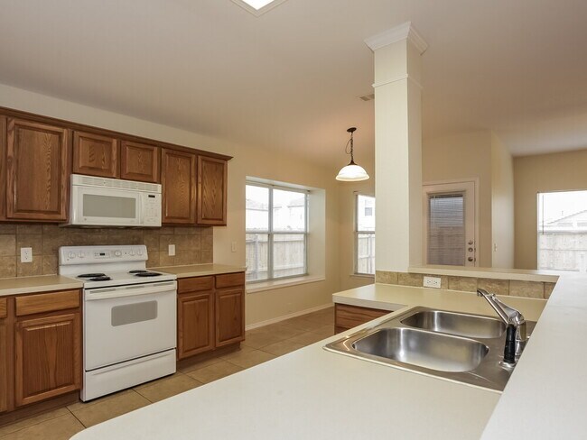 Photo - 2525 Tar Heel Dr