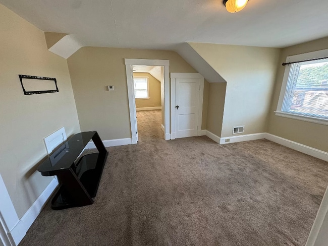 2565 Orland Ave Unit 3