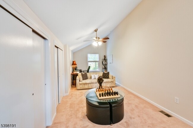 Photo - 28 Kensington Dr