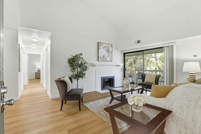 3685 Nutwood Terrace Unit 313