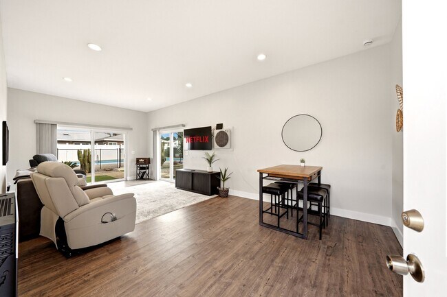 477 Taft Ave
