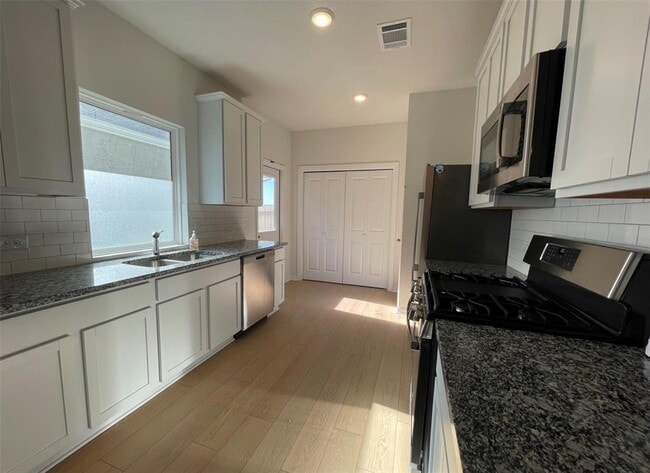 Photo - 340 Kenai Dr