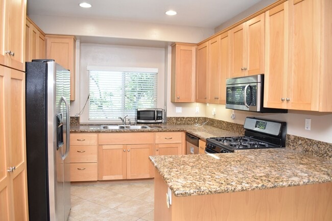 Photo - 1341 Greenfield Dr