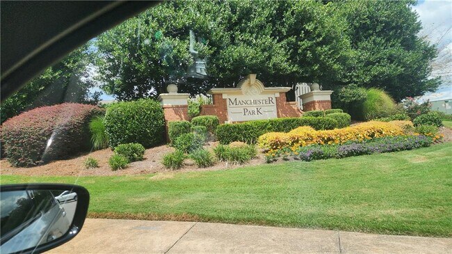 Photo - 3690 Ridgefair Dr