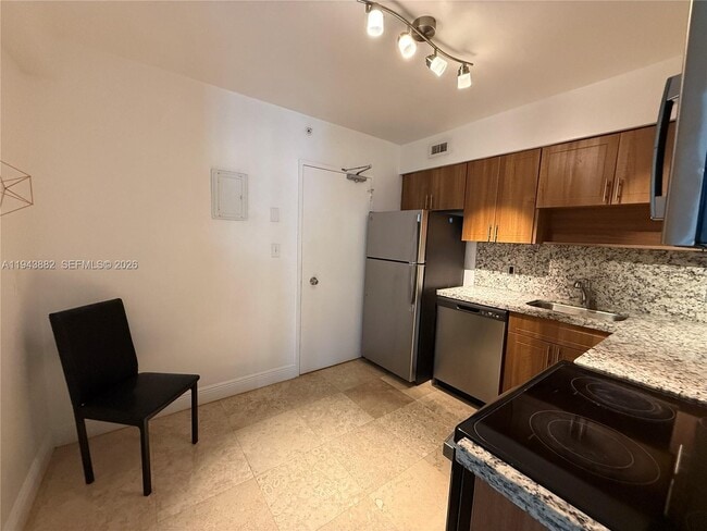 Photo - 5101 Collins Ave Unit 12K