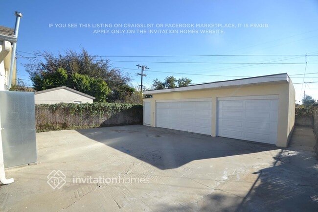 Photo - 720 E 67th St