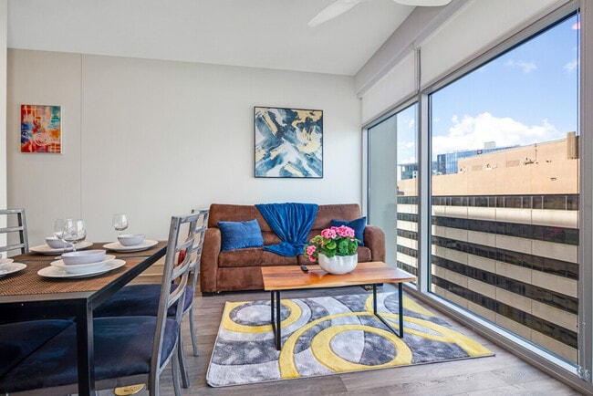 Building Photo - 7865 Travis St