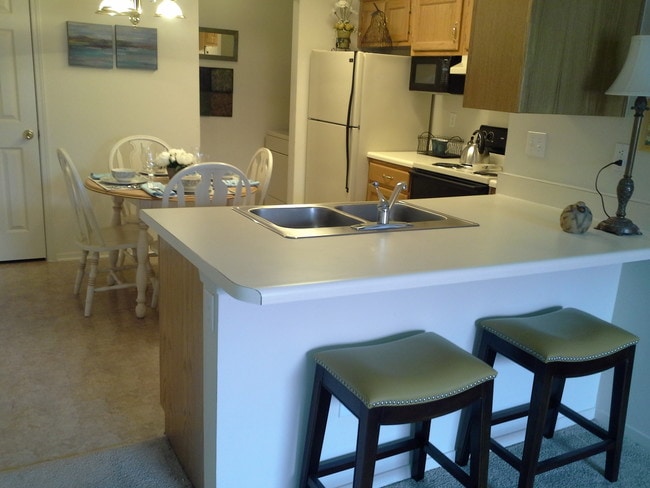 Photo - The Wyndham Apartments