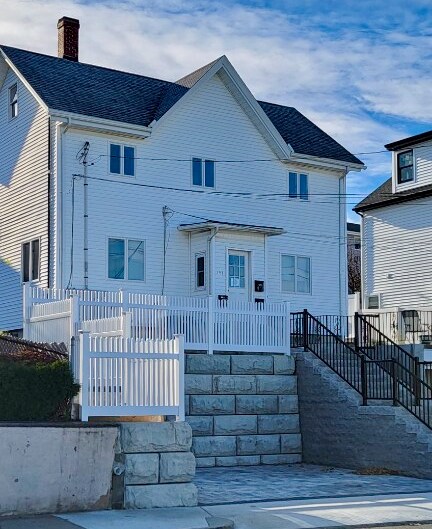 Building Photo - 128 Malden St Unit 2nd floor