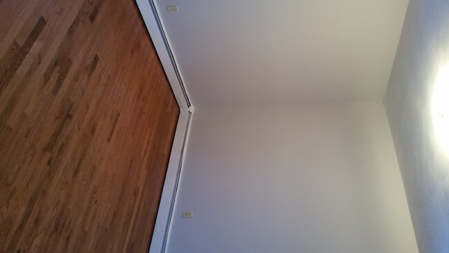 Building Photo - 72 Birchwood Rd Unit 2