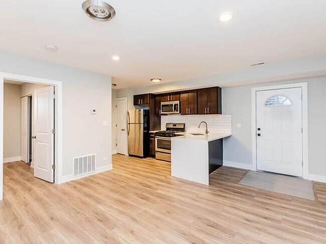 Photo - 2223 W 21st St Unidad 1F