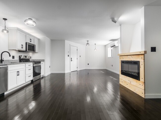 Photo - 130 Temple St