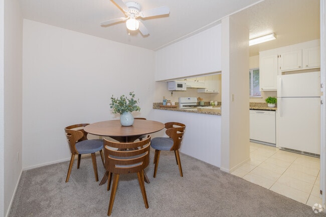 1 habitación, 1 baño, 0,724 pies cuadrados - Comedor