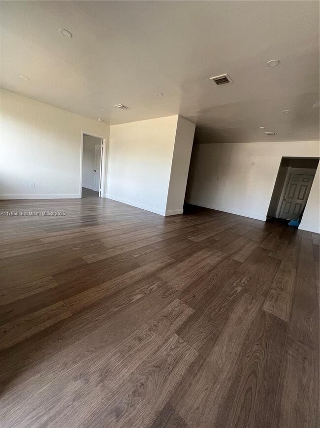 Photo - 770 NW 179th St