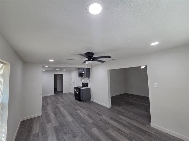 Photo - 2835 Oakdale St