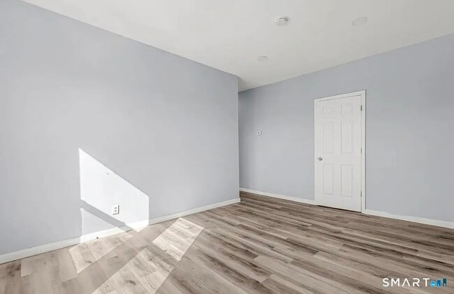 Photo - 1220 Pembroke St Unit 3L